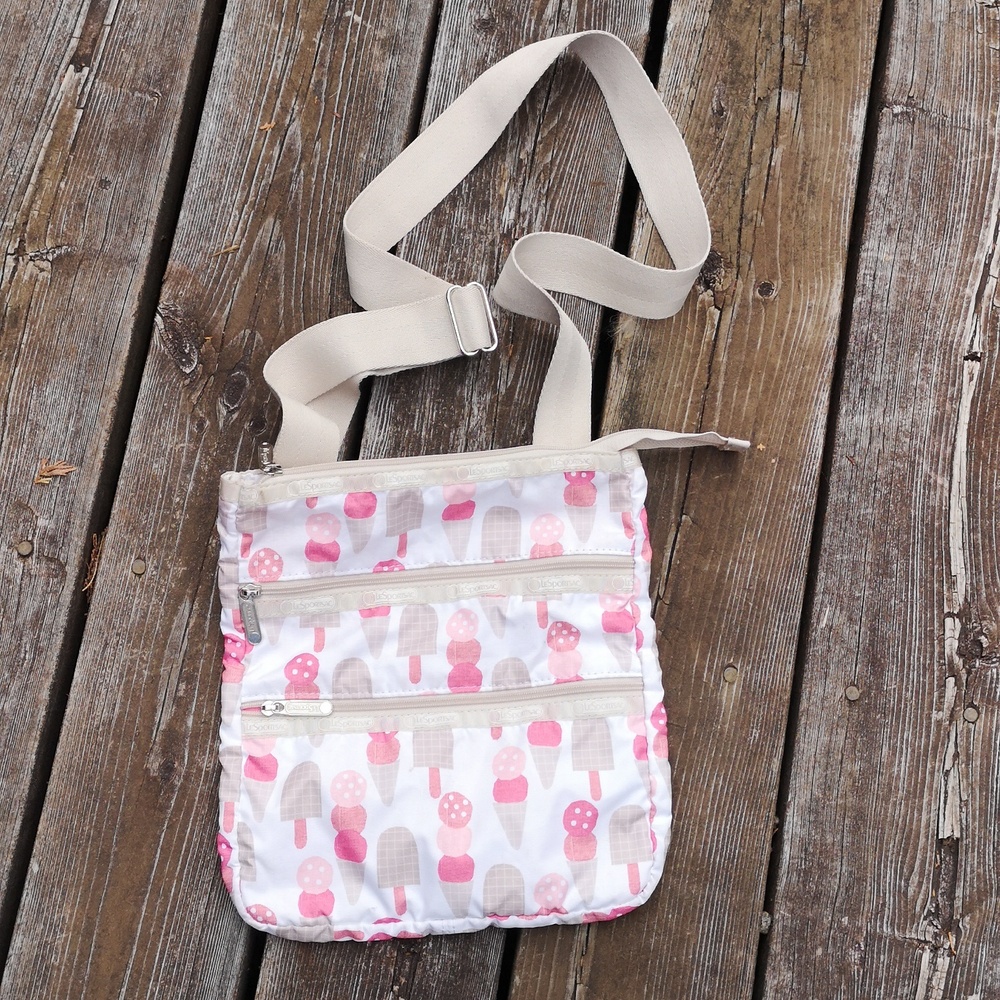 Lesportsac crossbody - Picture 2 of 13